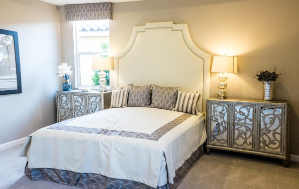 Mobilier Dormitor (Paturi, Saltele)